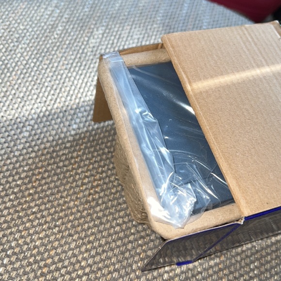 🏷TP-LINK 5 port Gigabit Ethernet network switch - Picture 3 of 4